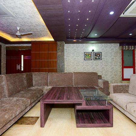 Hotel Lake View Grand Лакхнау Экстерьер фото