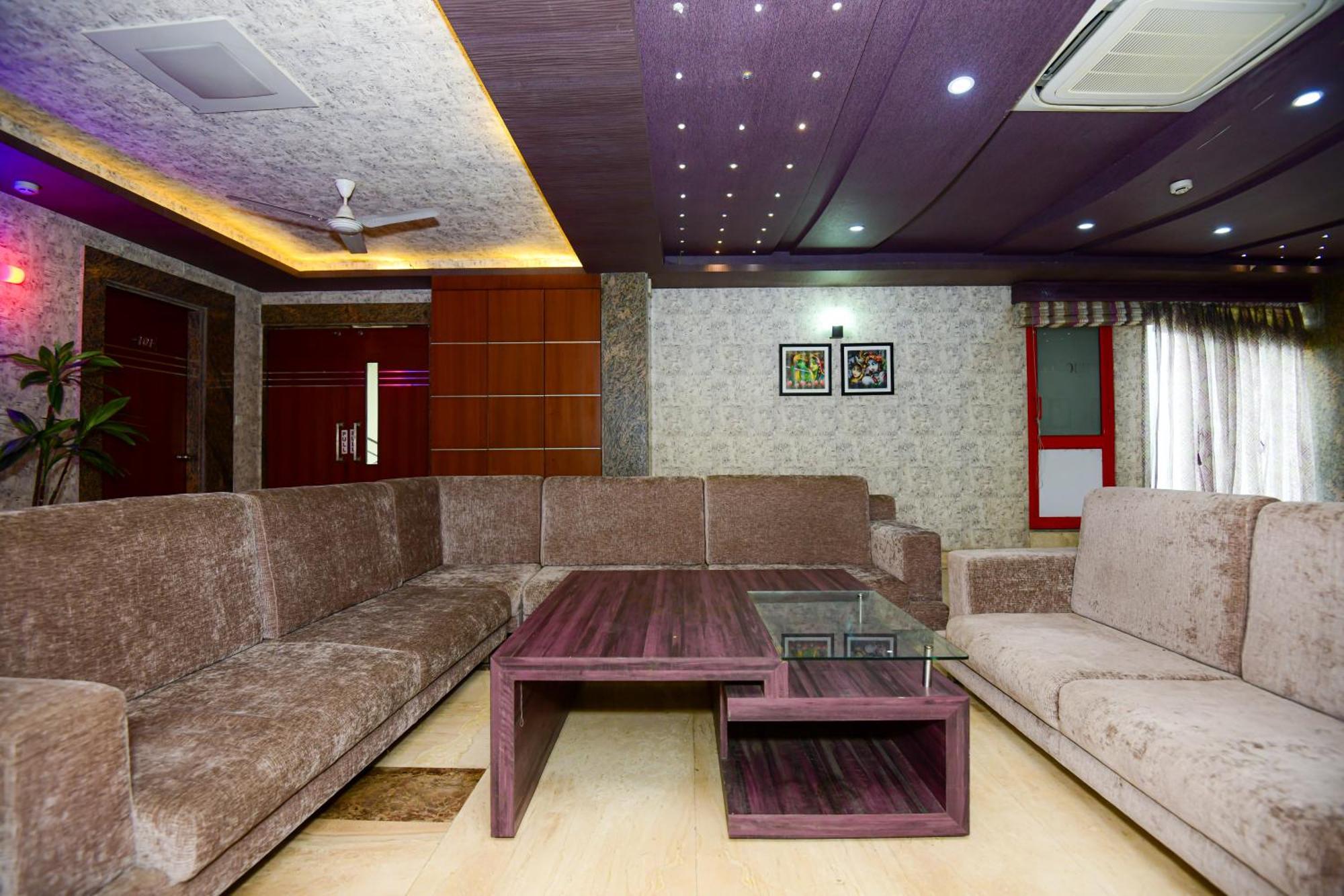 Hotel Lake View Grand Лакхнау Экстерьер фото
